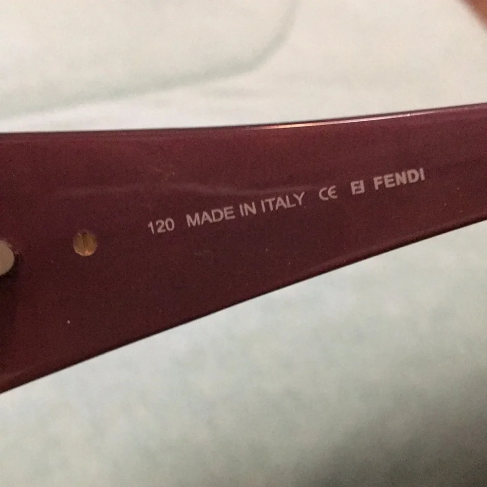 Fendi Sunglasses - Picture 3 of 6